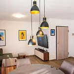 Apartamento View Of *