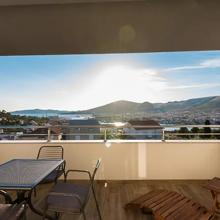 Apartament View Of *